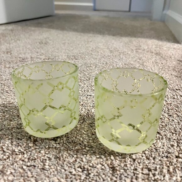 NWT - 2 Green geometric pattern tea light candleholders with tea lights - Picture 8 of 9